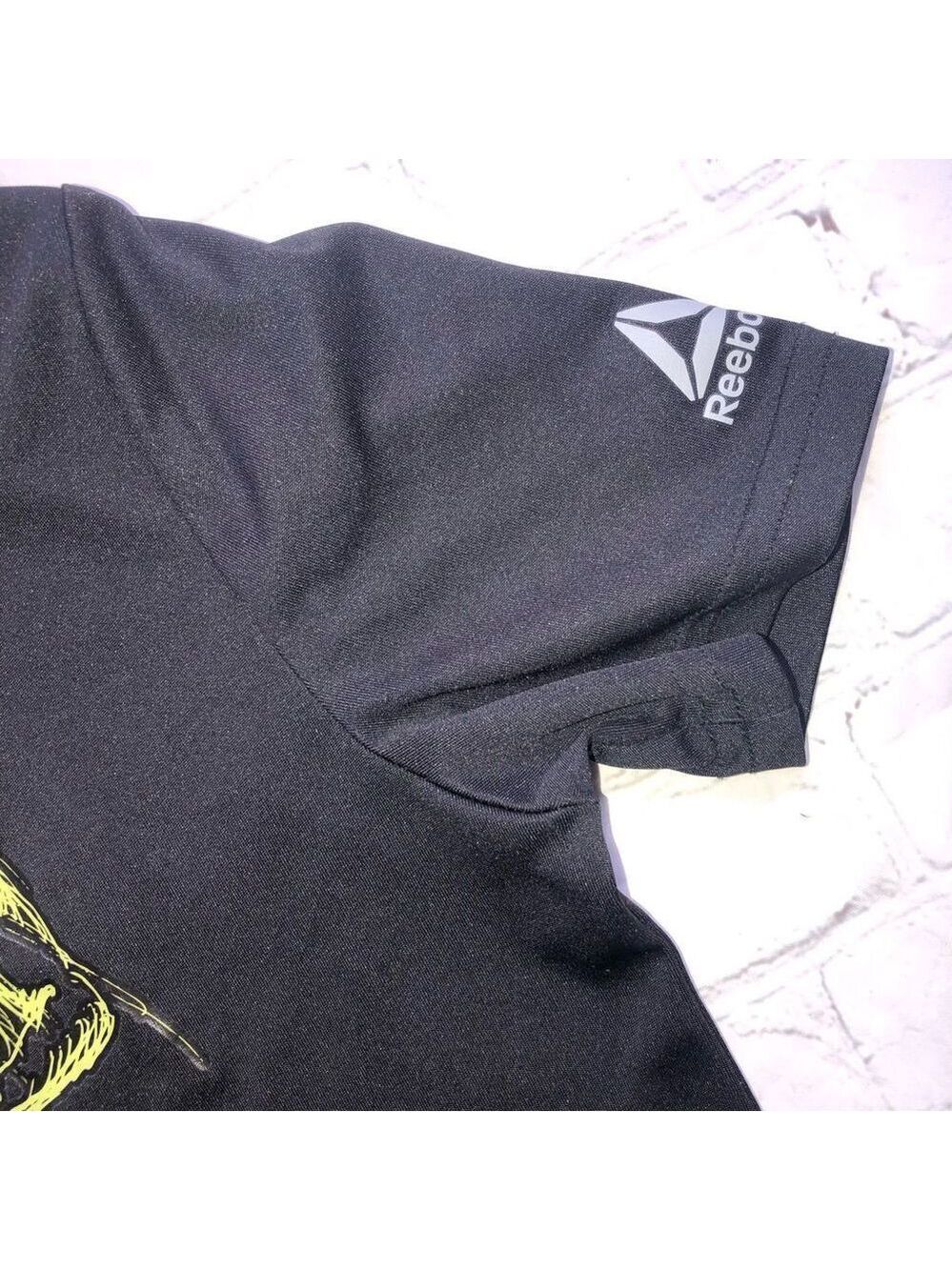 𝅺NWOT Unisex Kids Medium (10/12) Reebok Basketball Graphic SS TShirt - Picture 4 of 4